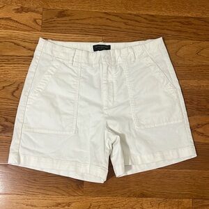 Women’s Authentic Chino Utility Short. White. Size 8. Banana Republic Factory